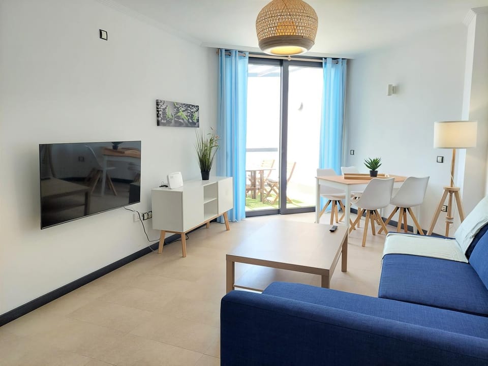 TV and multimedia, Living room, Dining area