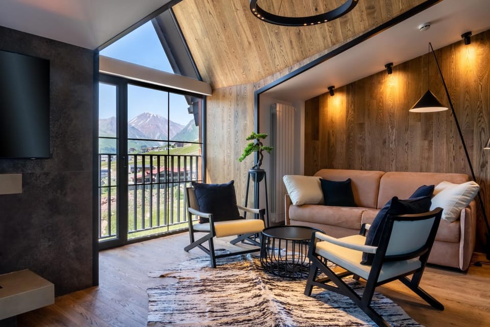View (from property/room), View (from property/room), Living room