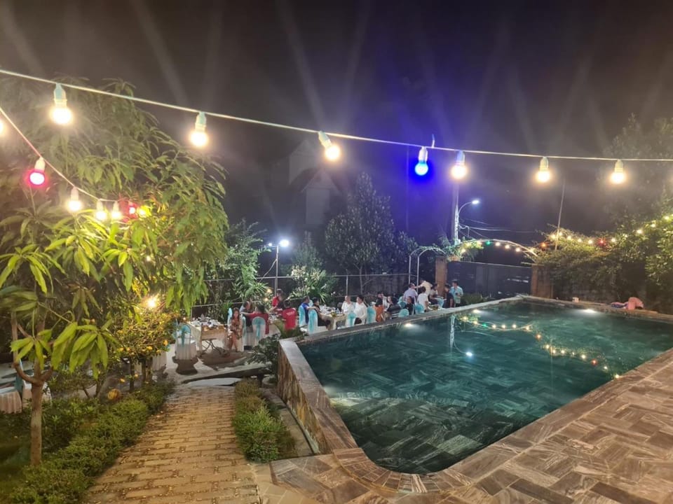 Property building, Pool view