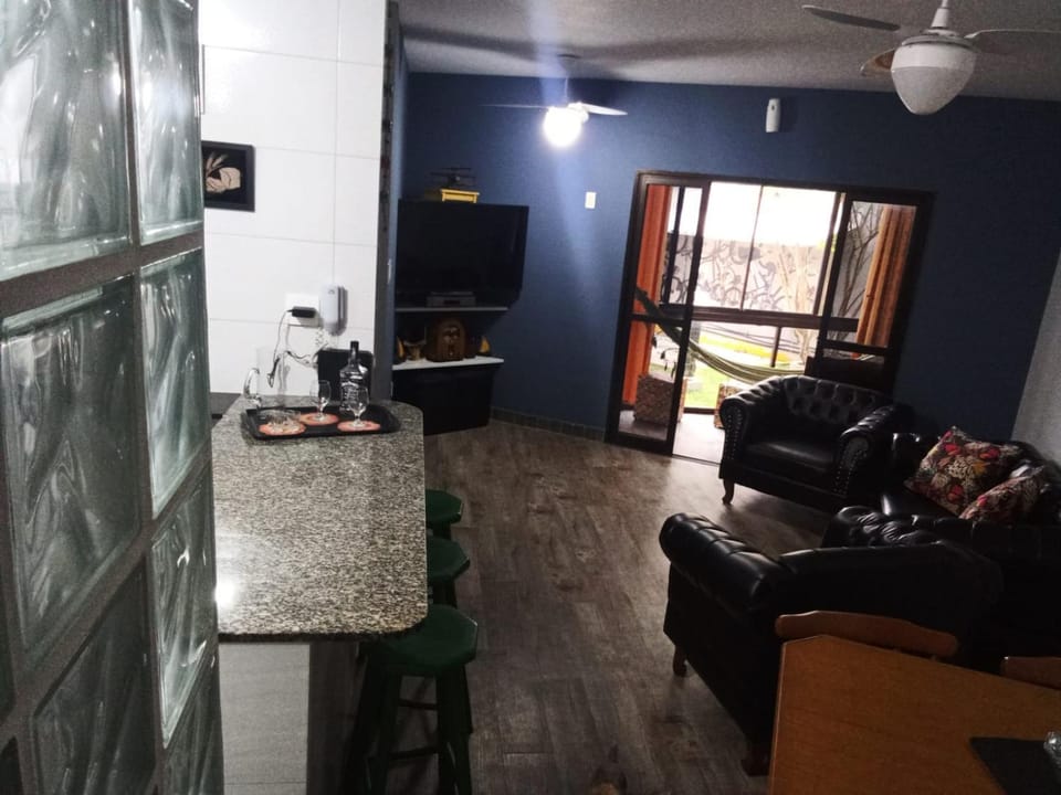 Condomínio Buritis, Centro de Bertioga, localização privilegiada a 100Mts da praia Apartment in Bertioga