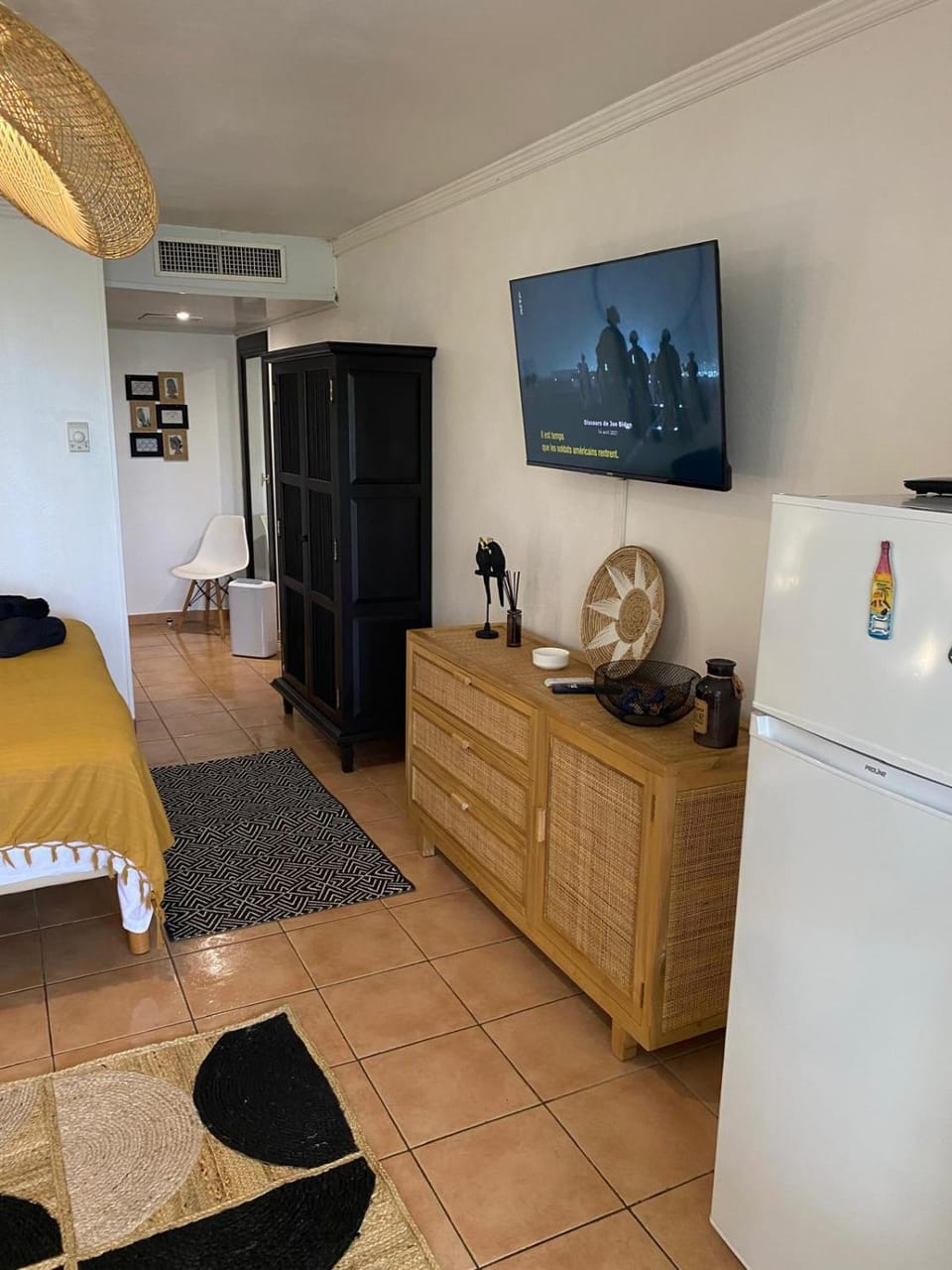 TV and multimedia, Bedroom, air conditioner