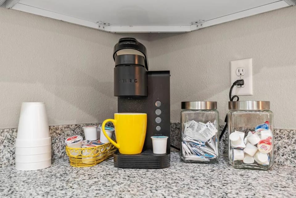 Coffee/tea facilities