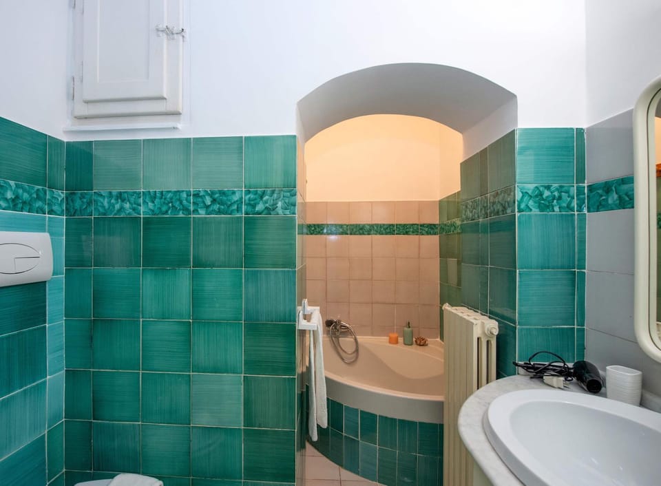 Toilet, Bathroom, Bath, towels