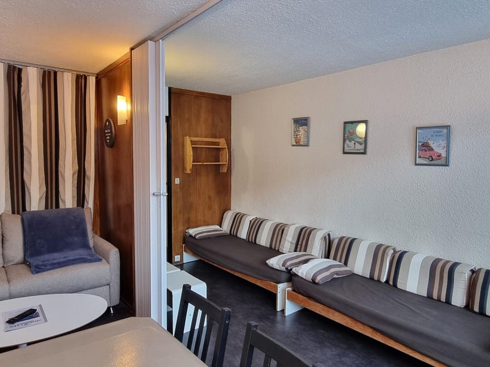 Studio divisible, ski aux pieds, terrasse, animaux admis Apartment in Mâcot-la-Plagne