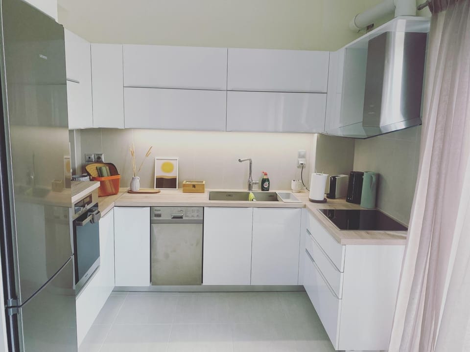 Kitchen or kitchenette, kitchen