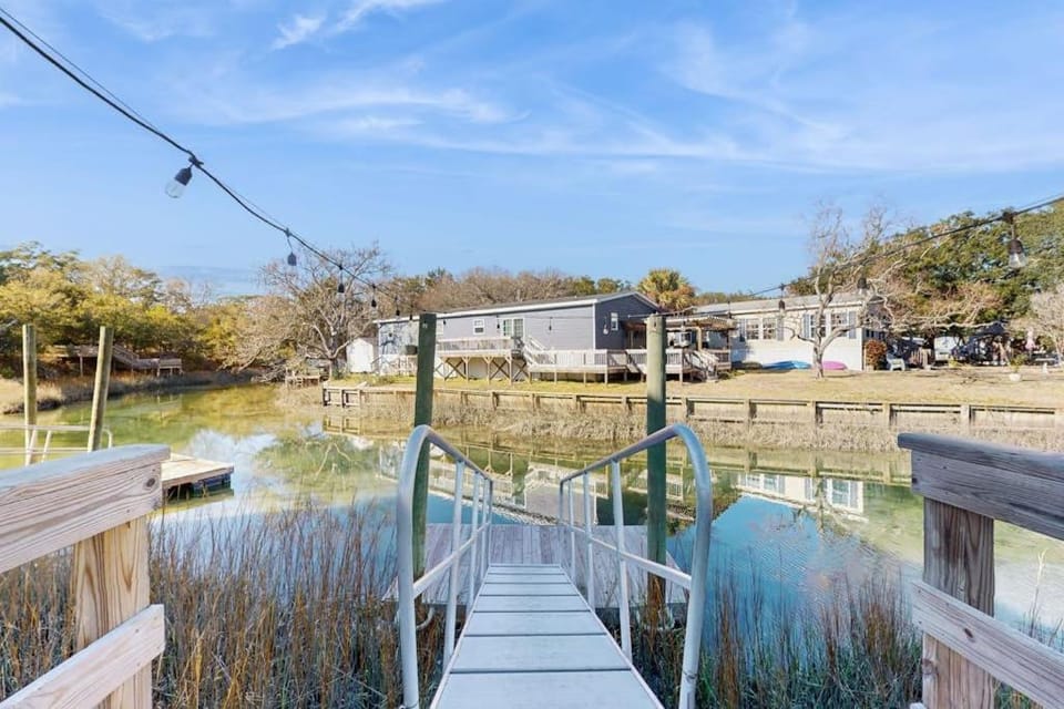 Coastal Gem of Murrells Inlet House in Garden City