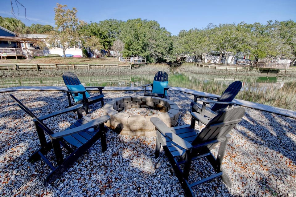 Coastal Gem of Murrells Inlet House in Garden City