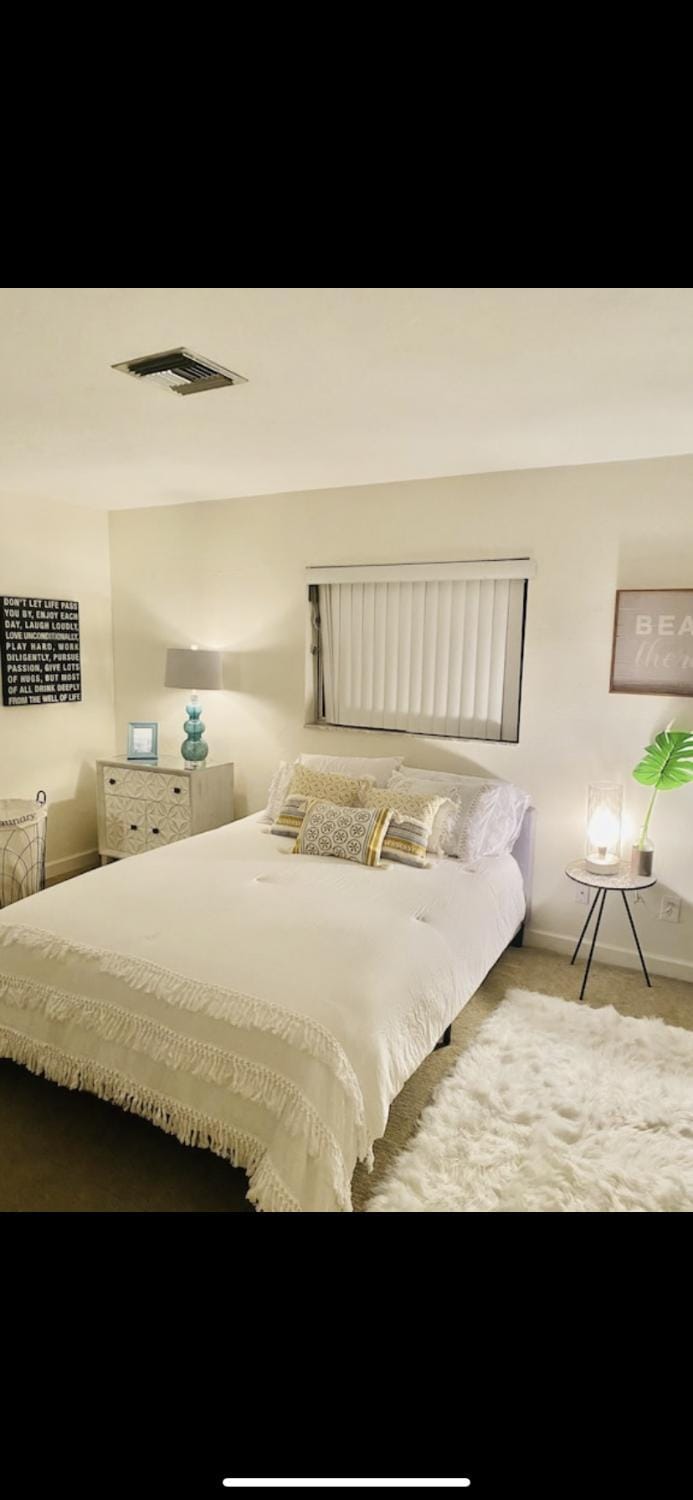 Sanctuary Home Naples-Luxury Beach House with Private Pool and Oasis! House in Naples Park