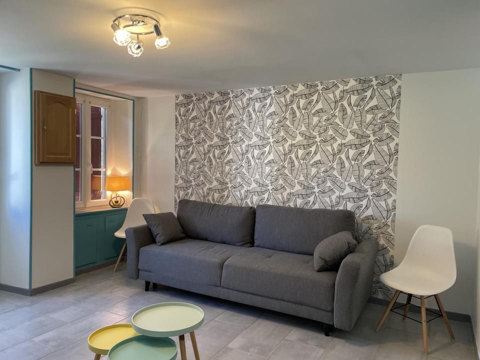 Ferme rénovée avec étang privé, animaux acceptés - FR-1-489-389 House in Auvergne-Rhône-Alpes