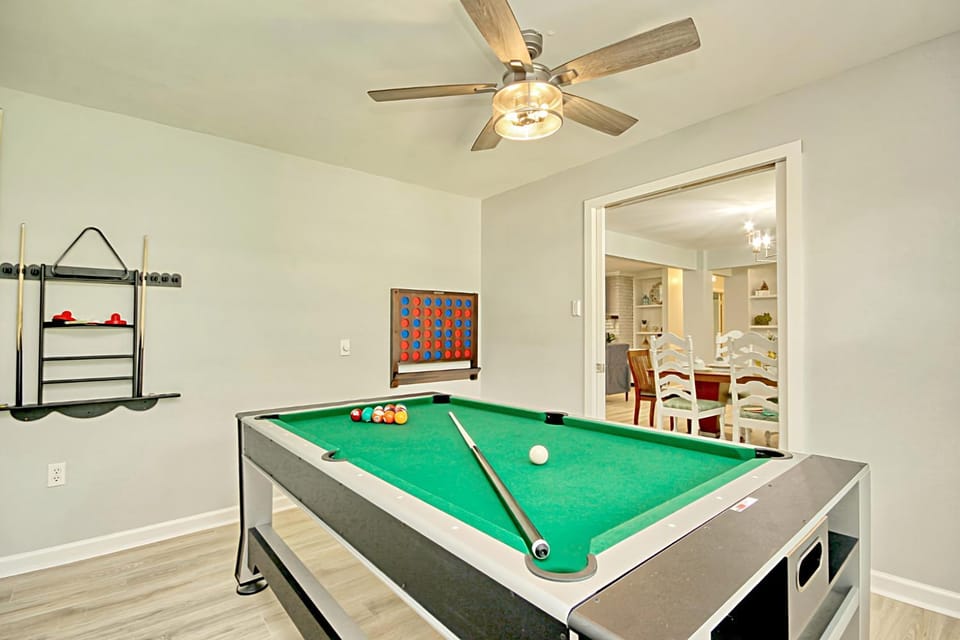 HoneyHomes Hackler Golf Course Home with Amenities House in South Carolina