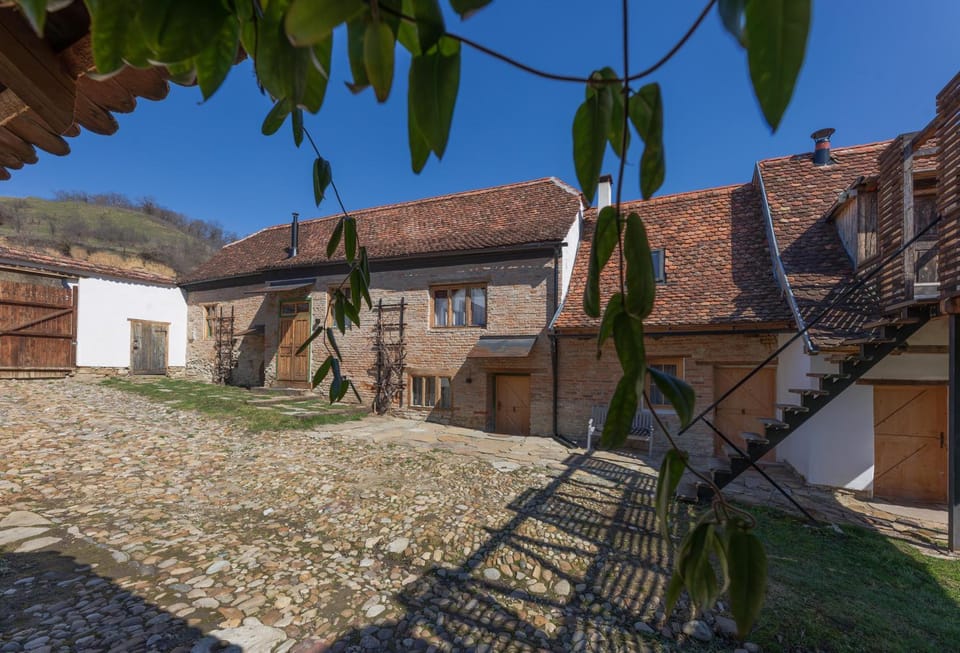 Inner courtyard view