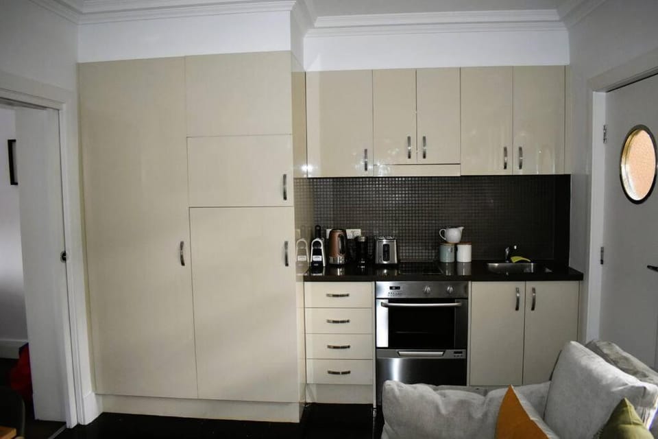 East Melbourne 1BR - Close to the MCG Apartment in Melbourne