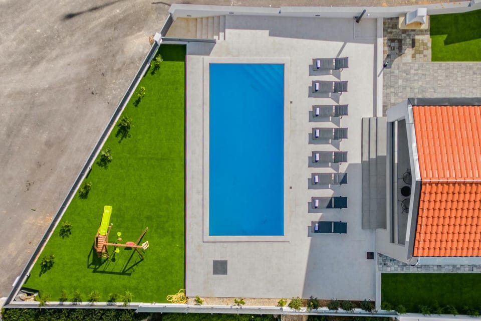 Bird's eye view, Pool view, Swimming pool, sunbed