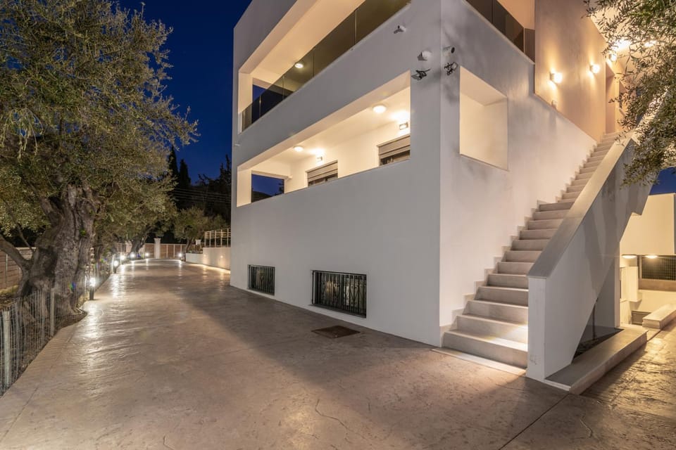 Property building, Night, View (from property/room), Balcony/Terrace