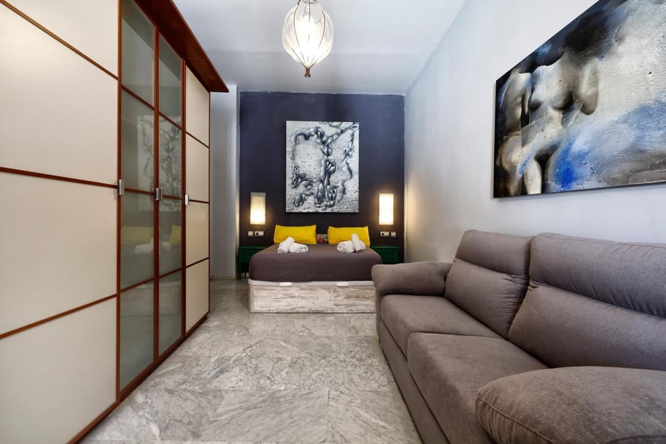 Bedroom, wardrobe
