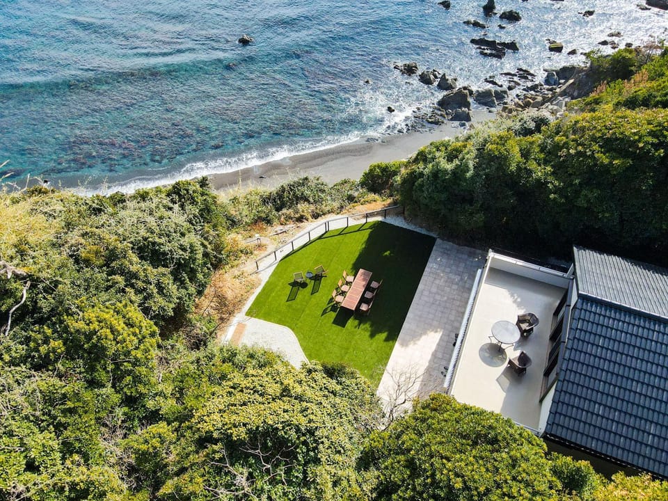 Property building, Natural landscape, Beach, Sea view
