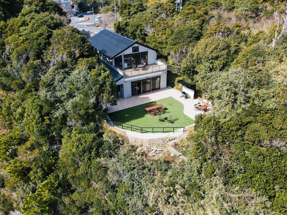 Property building, BBQ facilities, Garden view, Sea view
