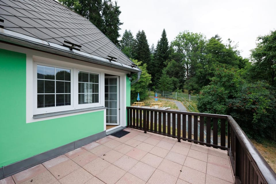 Property building, Garden, View (from property/room), Balcony/Terrace, Garden view