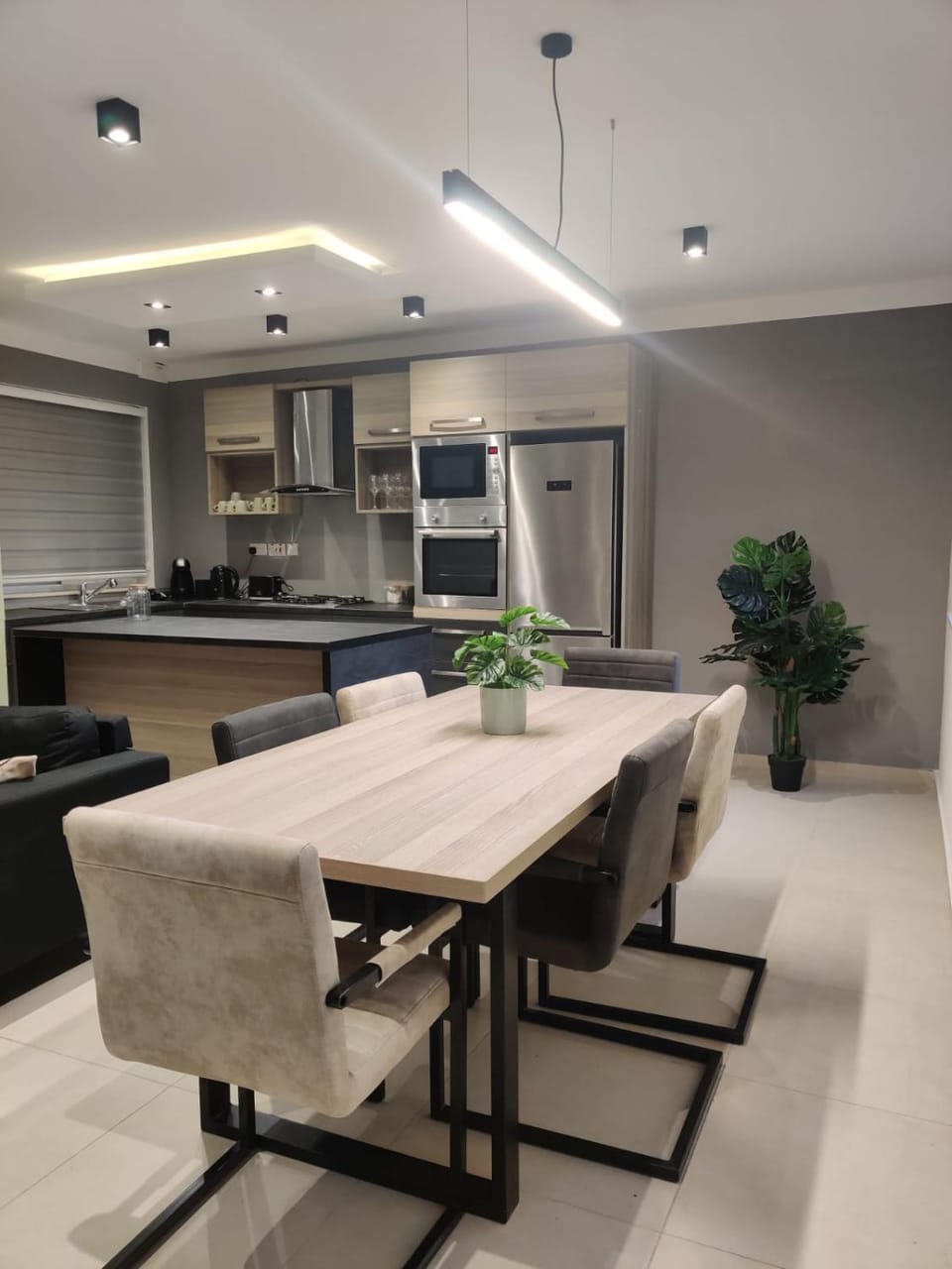 Dining area, kitchen