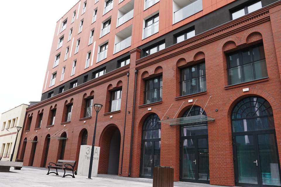 Property building, Facade/entrance