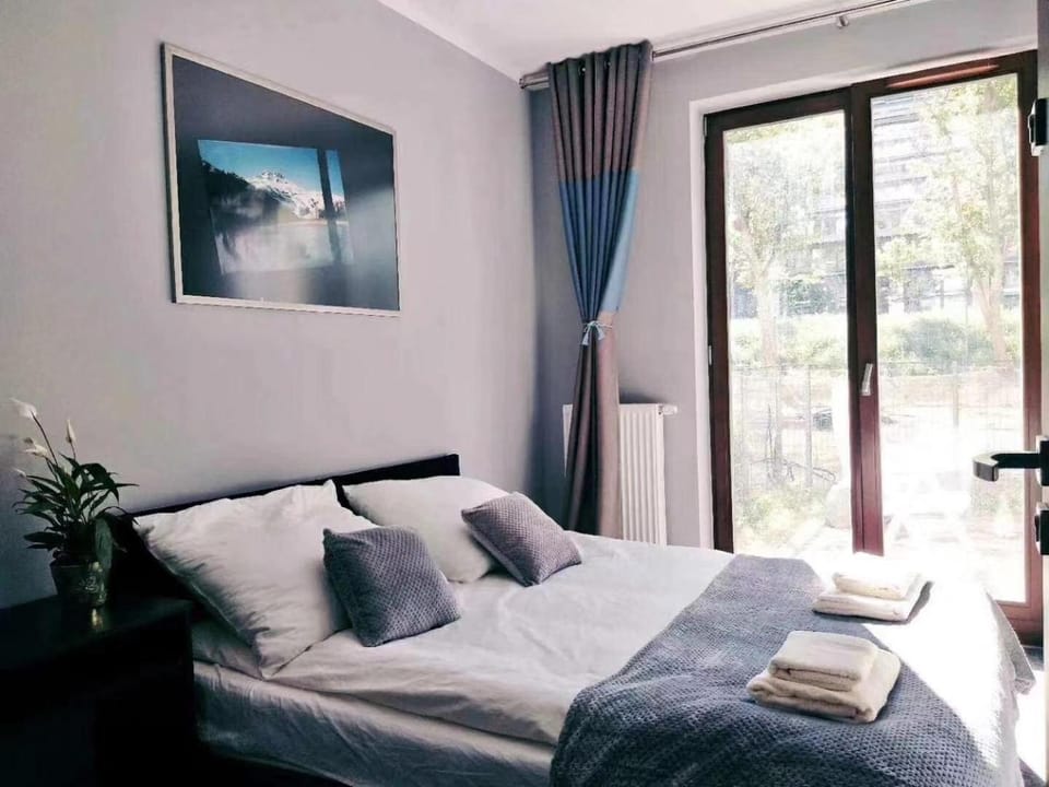 airport comfy guest home Vacation rental in Warsaw