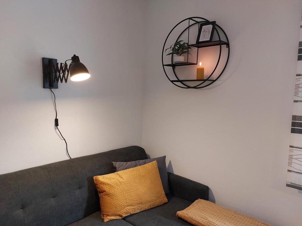 Living room, Decorative detail, Seating area