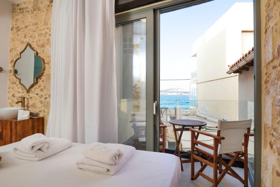 Bed, View (from property/room), Balcony/Terrace, Bedroom