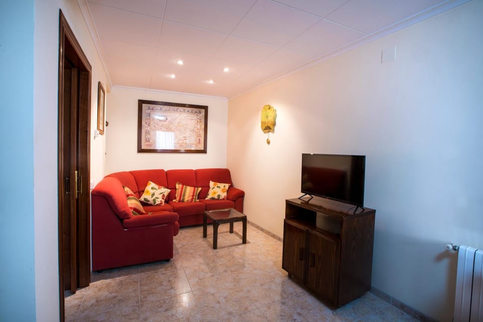 Communal lounge/ TV room, TV and multimedia, Living room