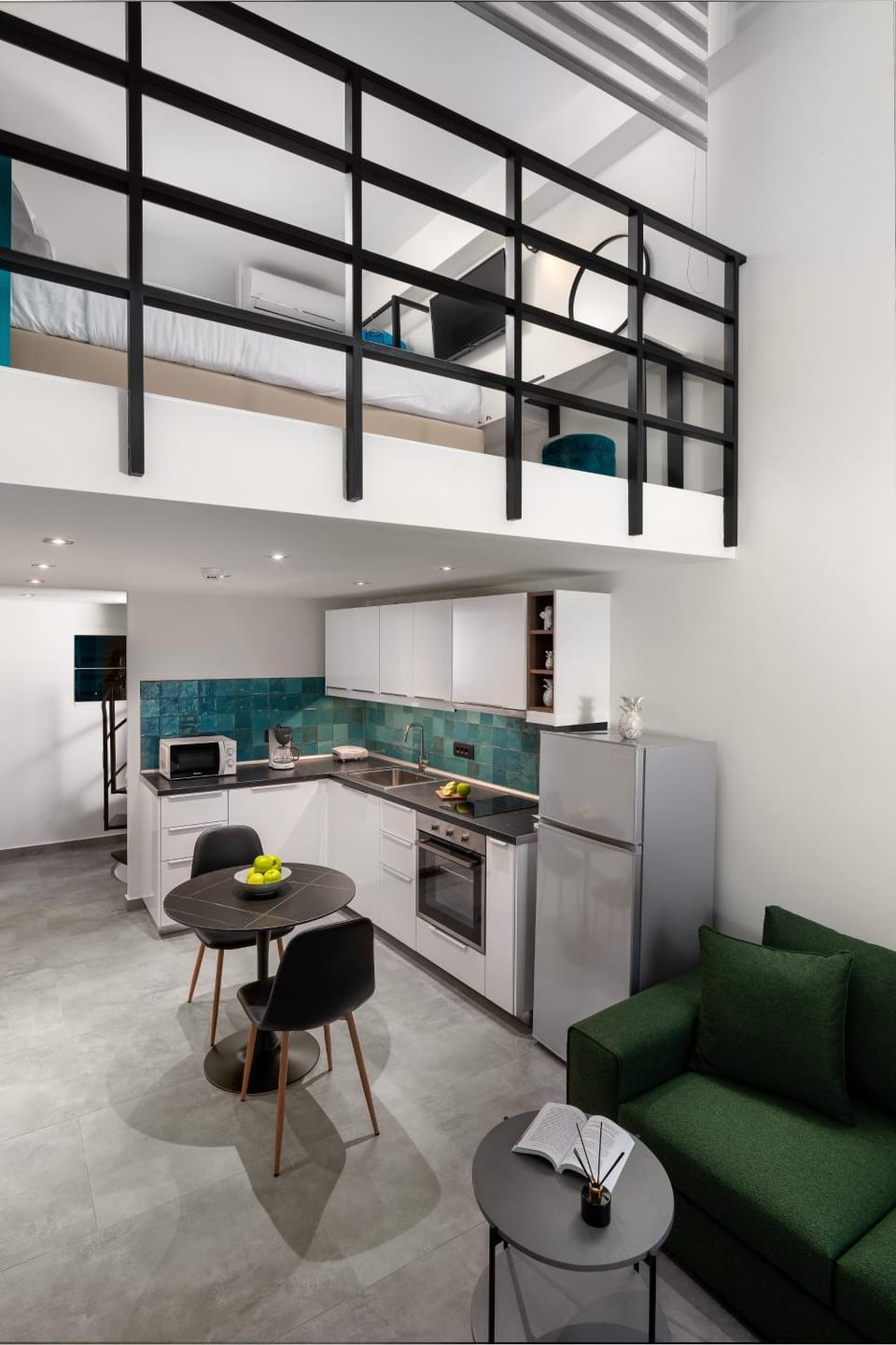 Kitchen or kitchenette, Living room, Seating area, Dining area