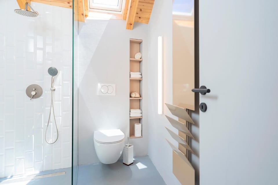 Shower, Toilet, Bathroom