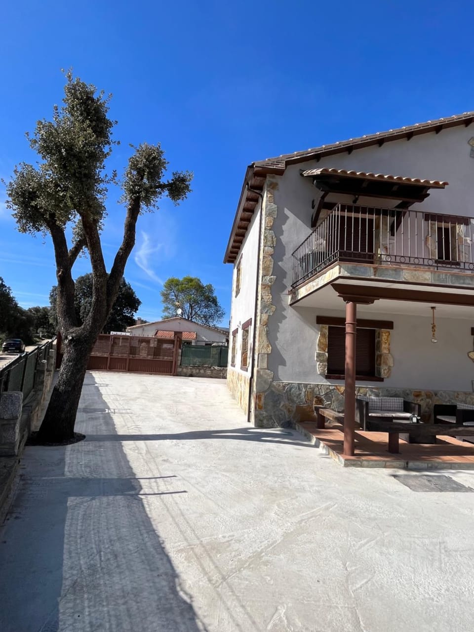 Casa Rural El Pinaron House in Extremadura, Spain
