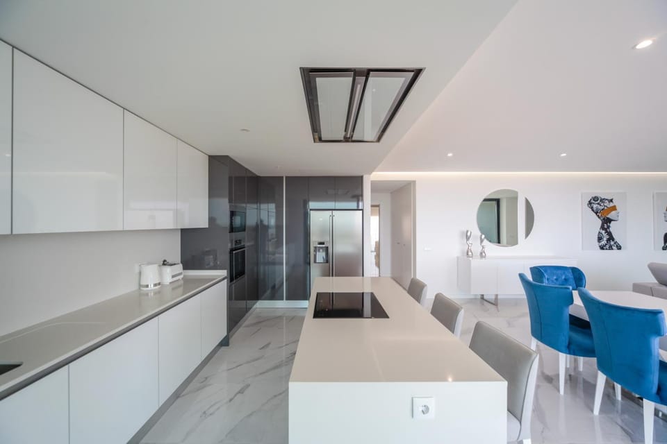 Kitchen or kitchenette, Seating area, Dining area, kitchen