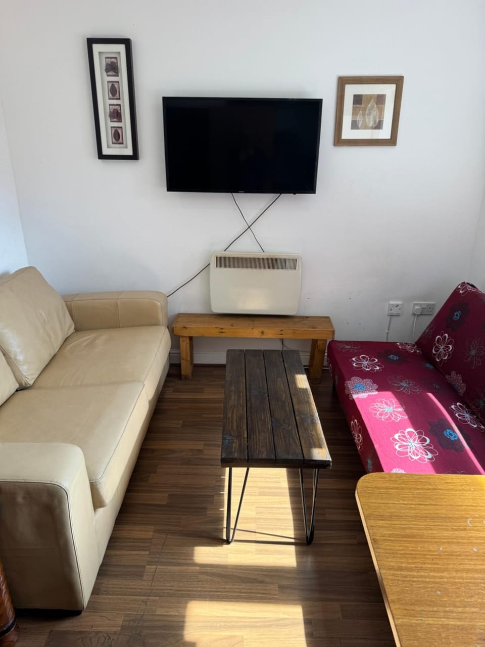 Modern, Quiet, Sleeps 10, Parking, Anfield, Beatles, Liverpool Apartment in Liverpool