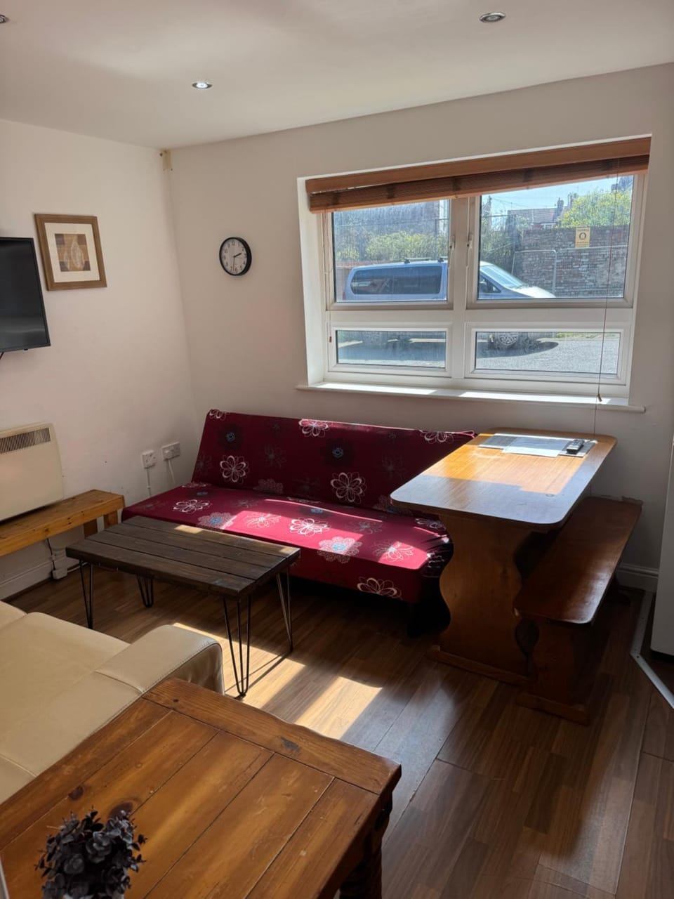 Modern, Quiet, Sleeps 10, Parking, Anfield, Beatles, Liverpool Apartment in Liverpool