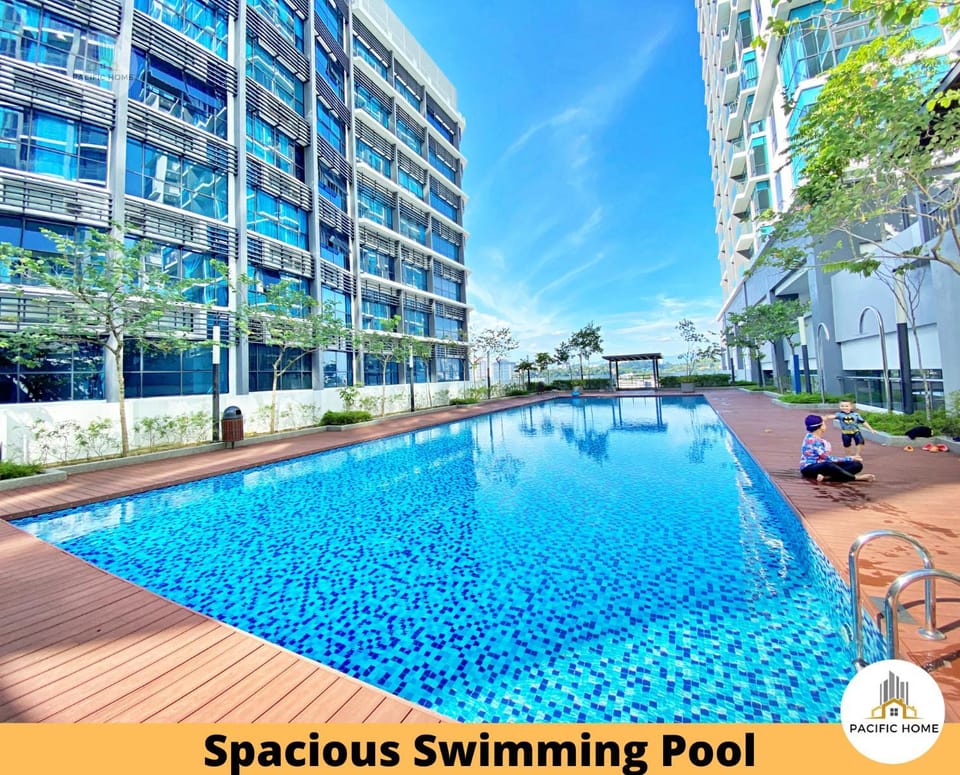 Swimming pool, Swimming pool