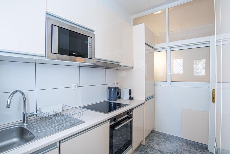 Kitchen or kitchenette, dishwasher, minibar, pet friendly, stove, washing machine