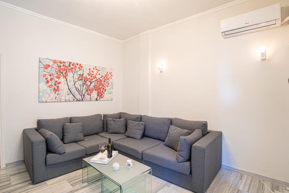Living room, Seating area, air conditioner