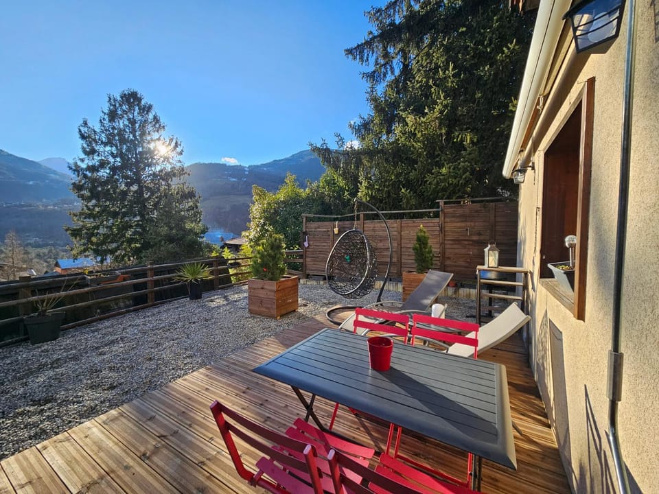 Appartement avec terrasse et parking Privé Apartment in Auvergne-Rhône-Alpes