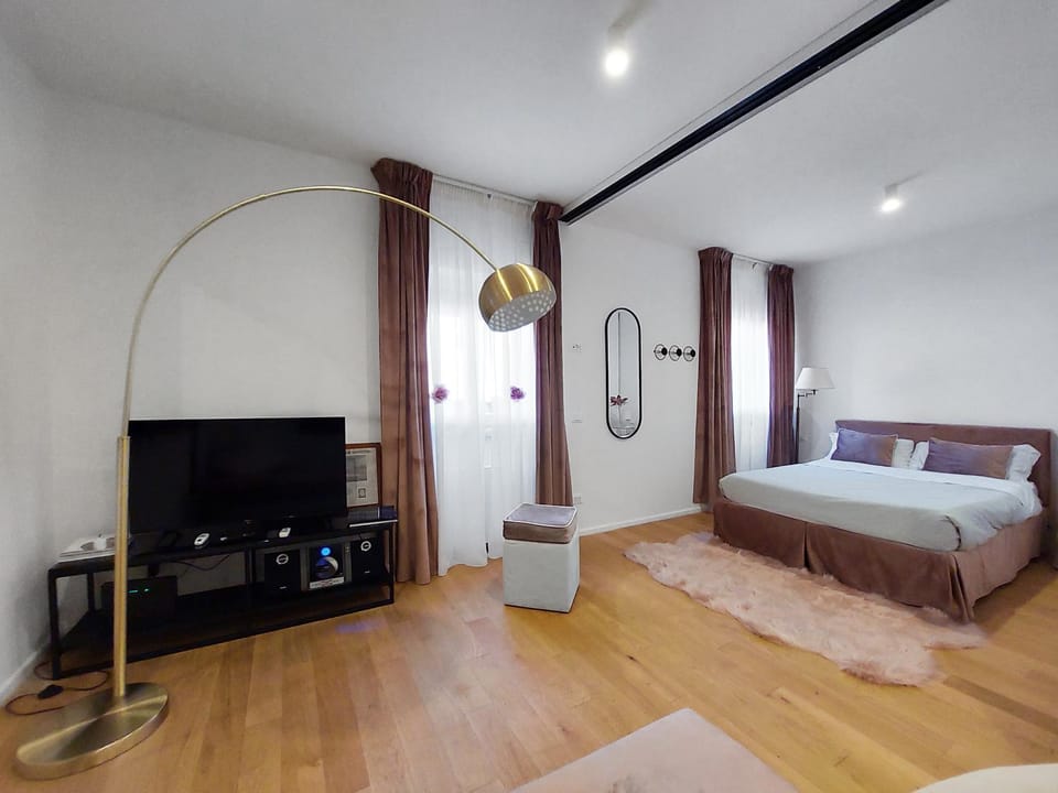 Piazza di Spagna - Suite Donata, strollingrome Apartment in Rome