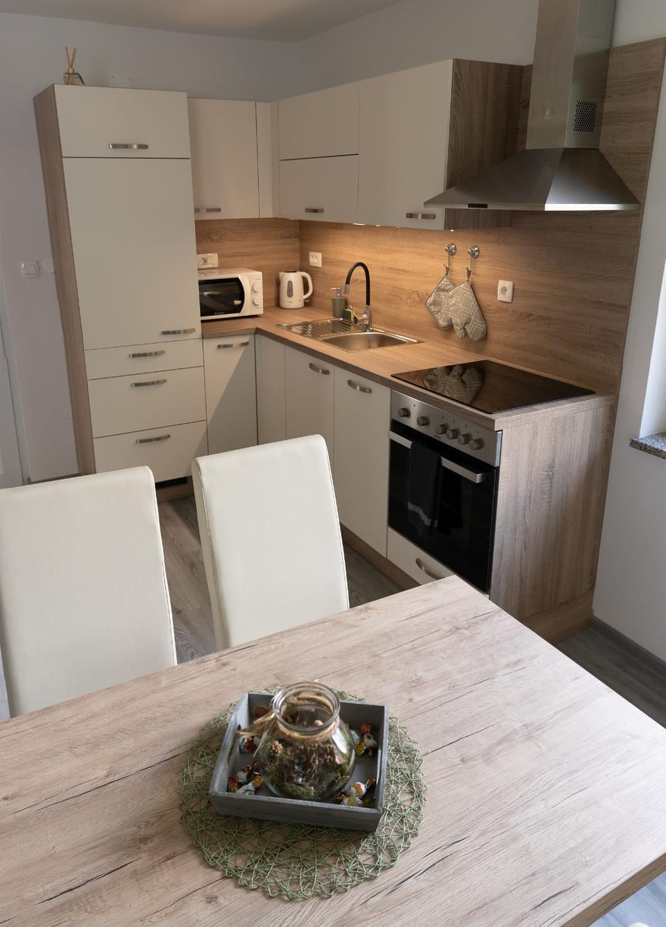 Coffee/tea facilities, Kitchen or kitchenette, Dining area, minibar, pet friendly, stove, toaster