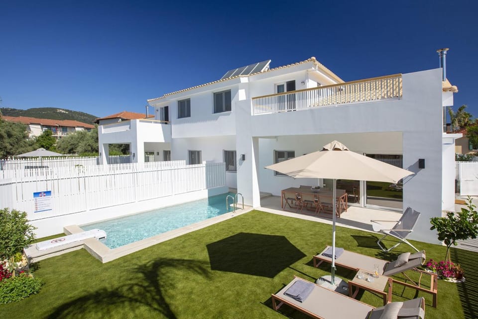 Garden, Garden view, Swimming pool, sunbed