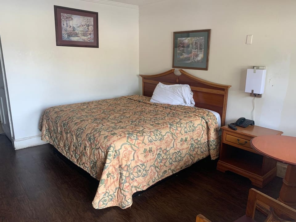 Economy Inn Hotel in Tupelo