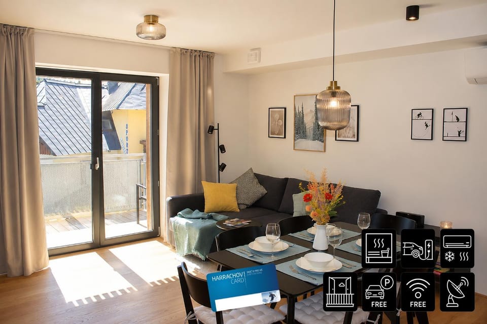 Living room, Seating area, Dining area