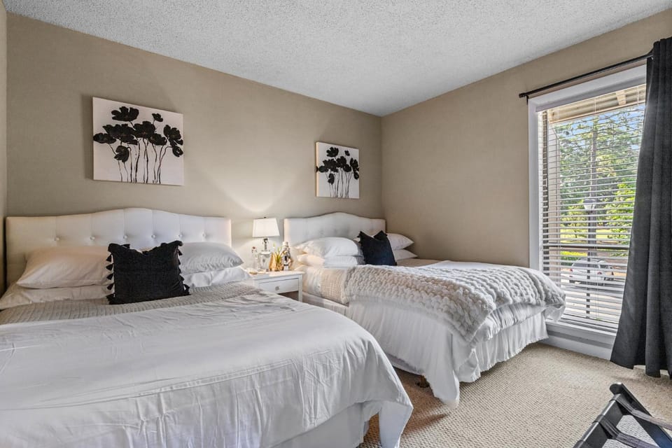 Legends and Masters Iron Suite Apartment in Pinehurst