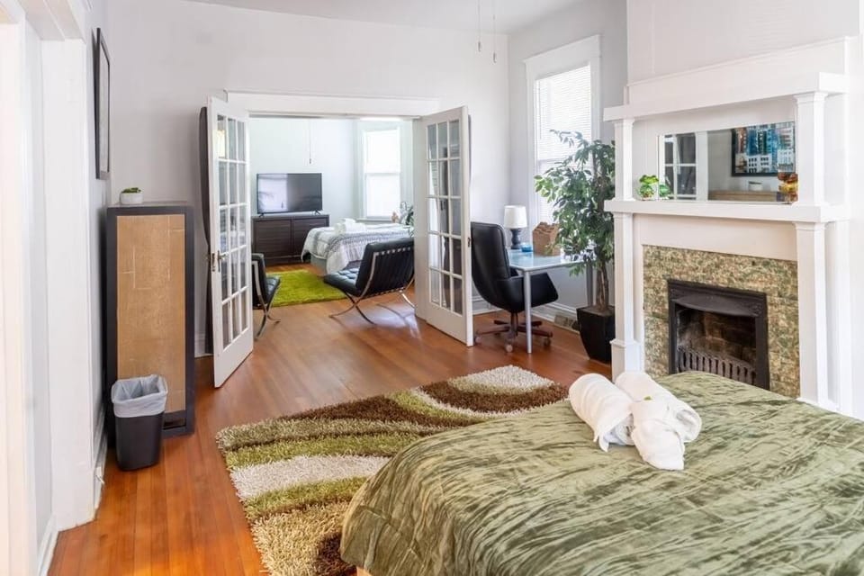 Bed, Bedroom
