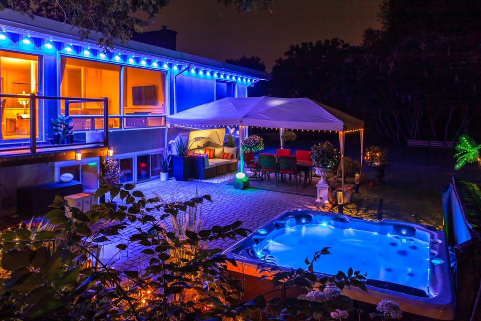 Patio, Night, Activities, Garden, Hot Tub, Garden view, Area and facilities, Breakfast, Location, Family, Parking