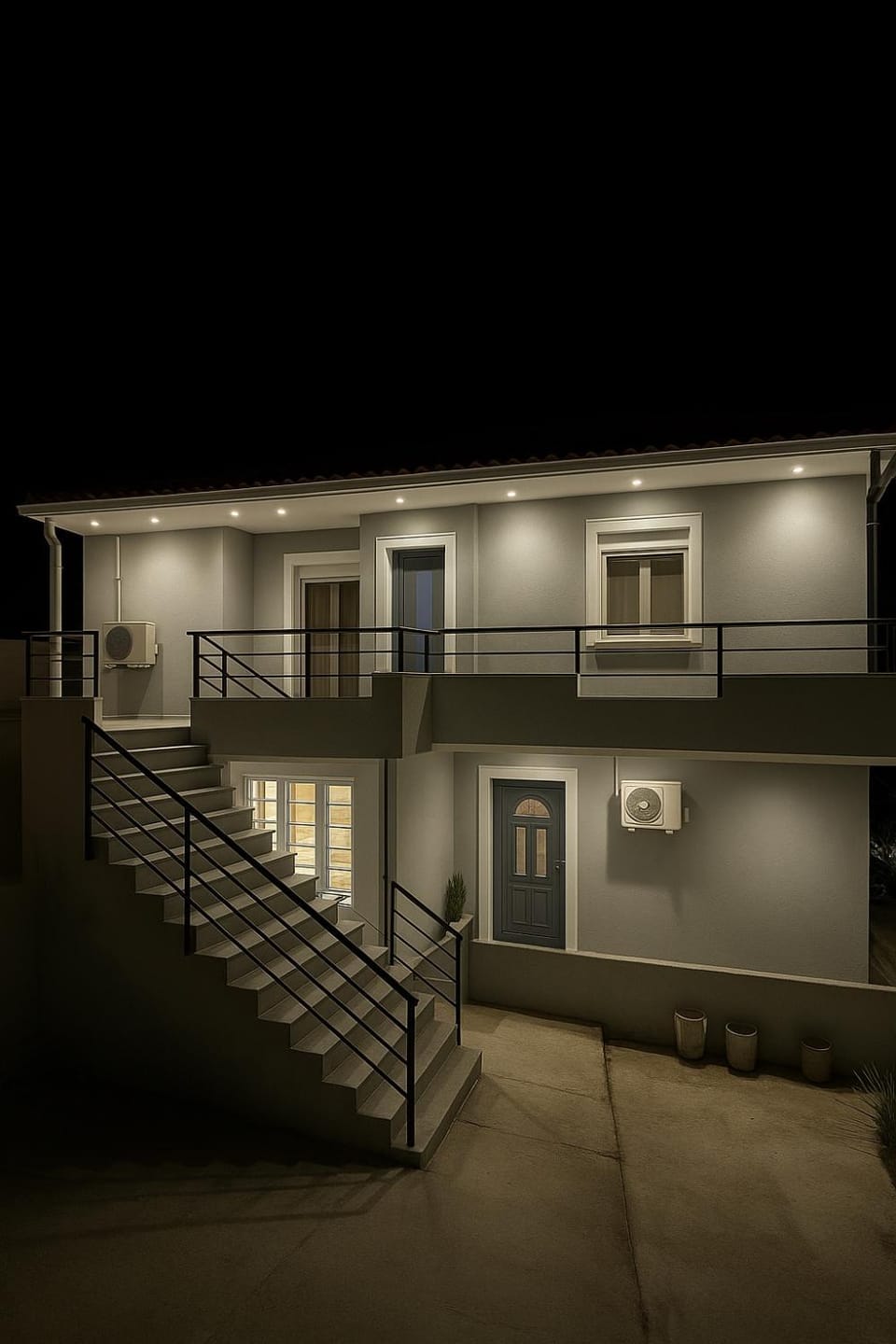Property building, Night, View (from property/room), Balcony/Terrace