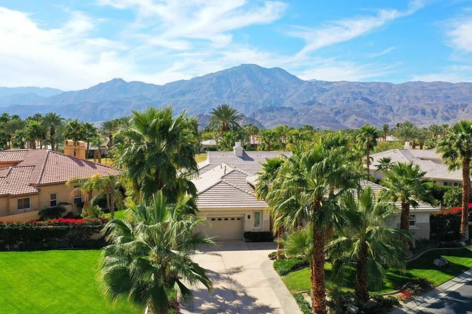 Casa Del Sol - A Modern PGA West Desert Retreat #241306 6BR House in La Quinta