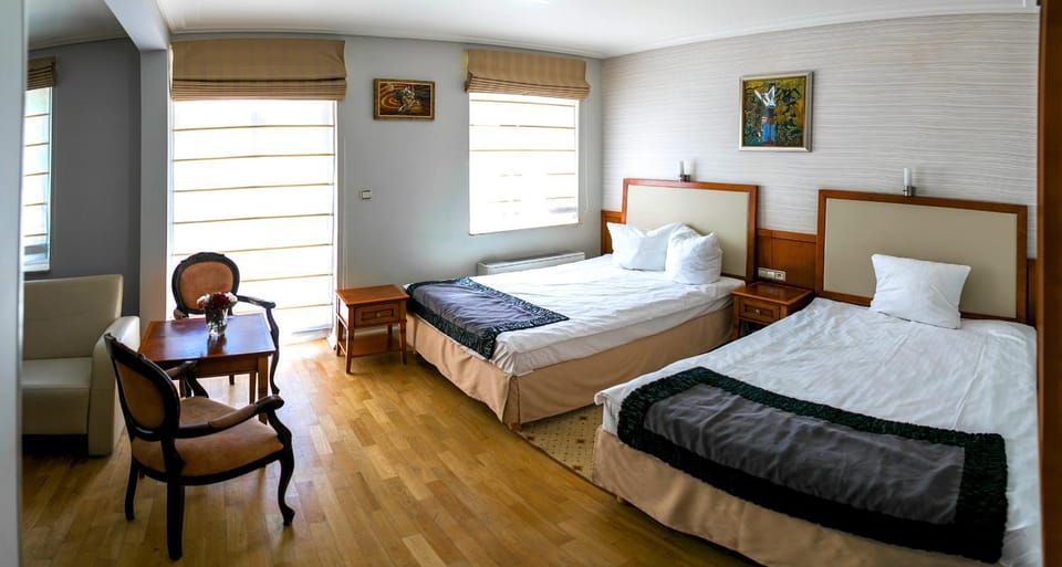 Bed, Balcony/Terrace, Sea view