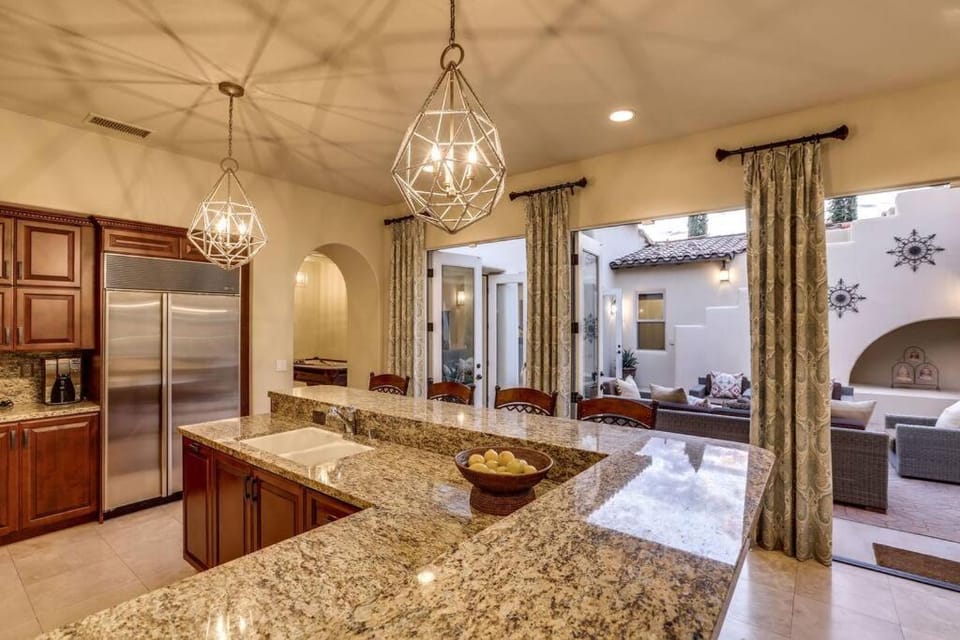 Cappella - Stylish PGA West Villa - Pool, Spa, Games + Golf Course Views #259222 4BR House in La Quinta